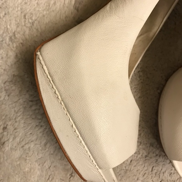 Women shoes - Picture 3 of 4